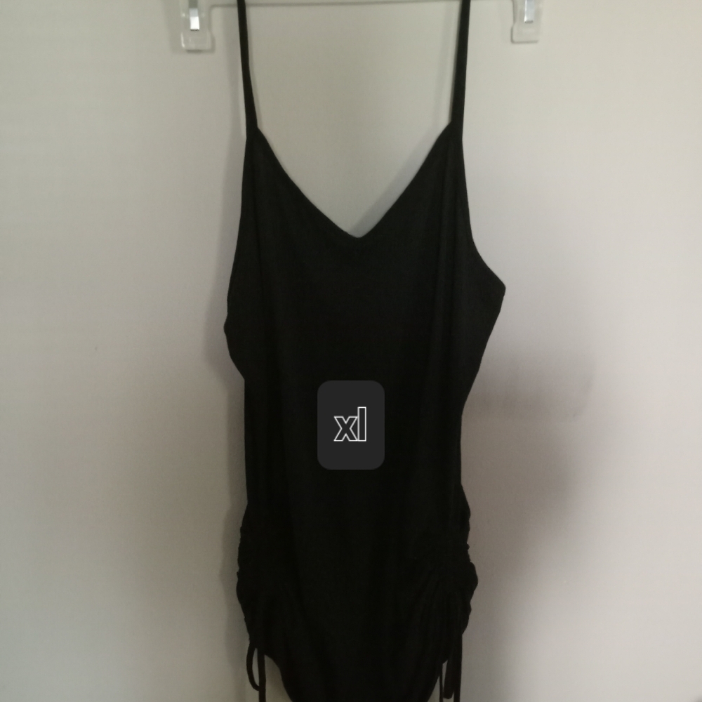 Sinched side tank top